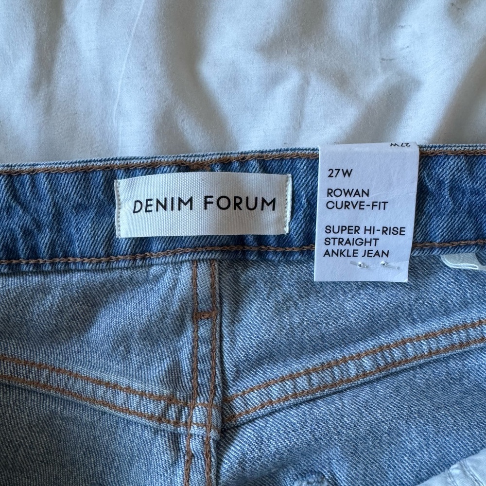 Aritzia | Denim Forum Rowan Curve-fit Super Hi Straight Ankle Jean - Picture 4 of 5